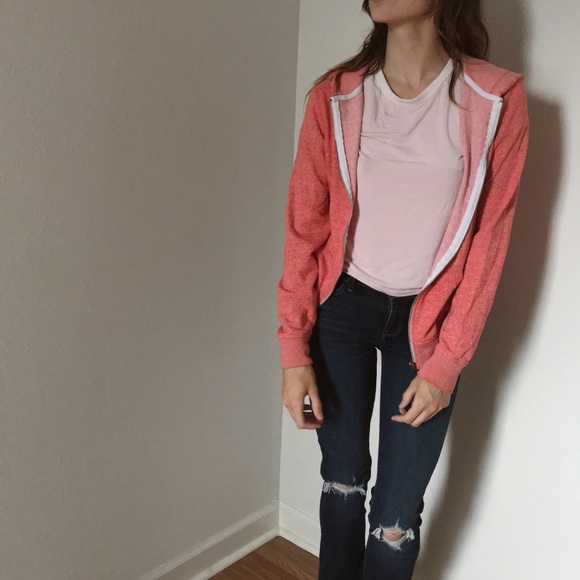 Zip up - Picture 2 of 3